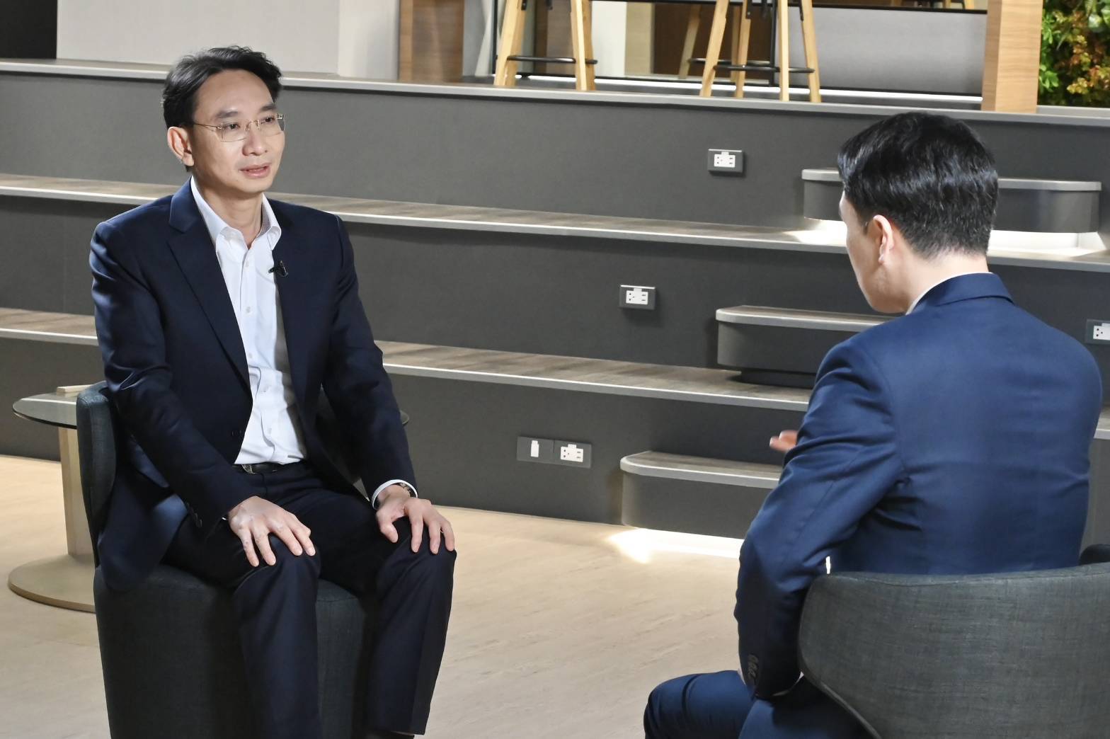 อธิบดีกรมสรรพากรให้สัมภาษณ์พิเศษ เรื่อง กรมสรรพากรจัดเก็บรายได้ 5 เดือนแรก เกินกว่าเป้าหมาย และแนวทางการจัดเก็บภาษีของกลุ่มผู้ประกอบอาชีพอินฟลูเอนเซอร์