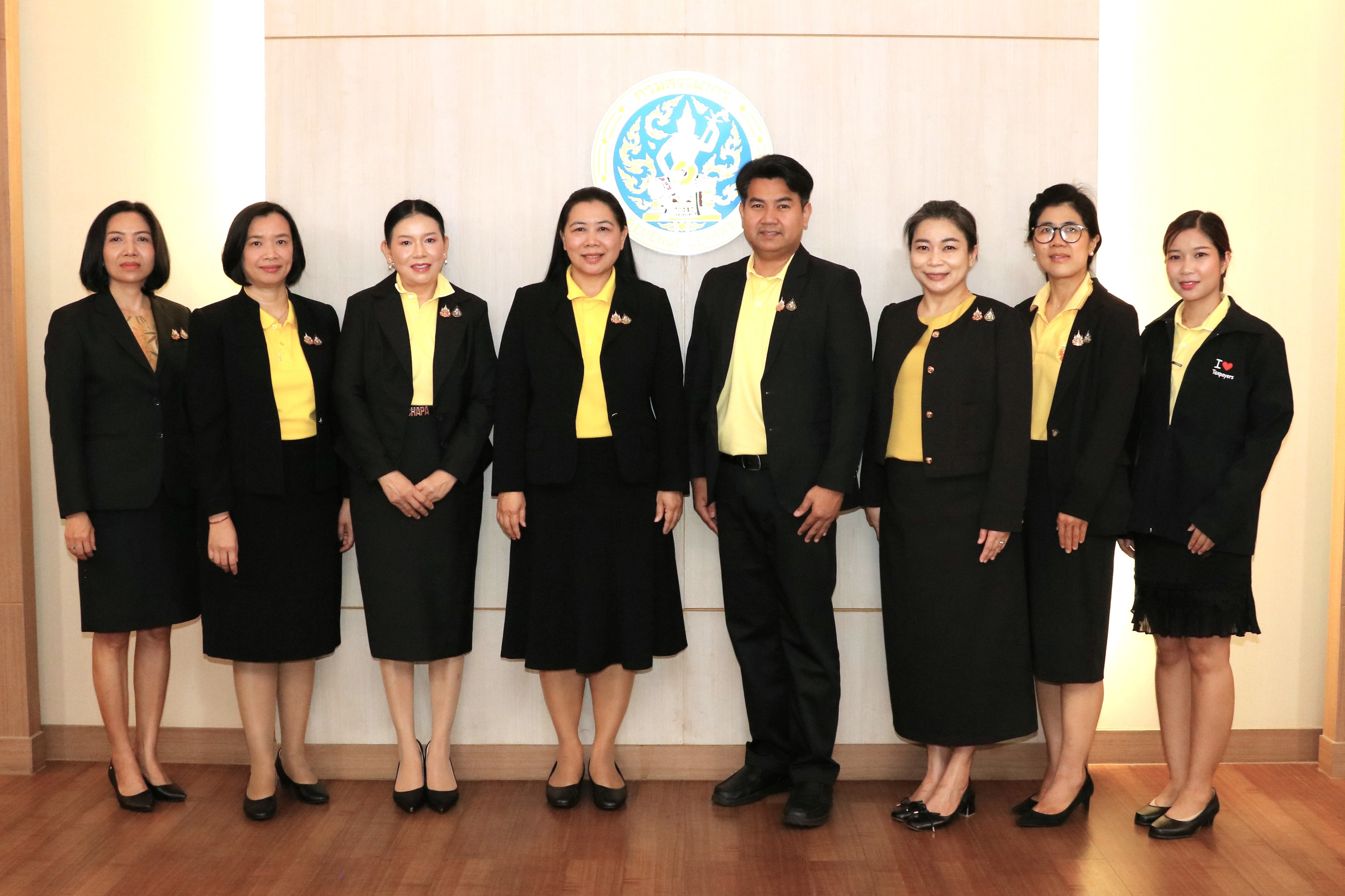 กรมสรรพากรตรวจเยี่ยม สำนักงานสรรพากรพื้นที่กรุงเทพมหานคร 6 สำนักงานสรรพากรพื้นที่สาขาดุสิต