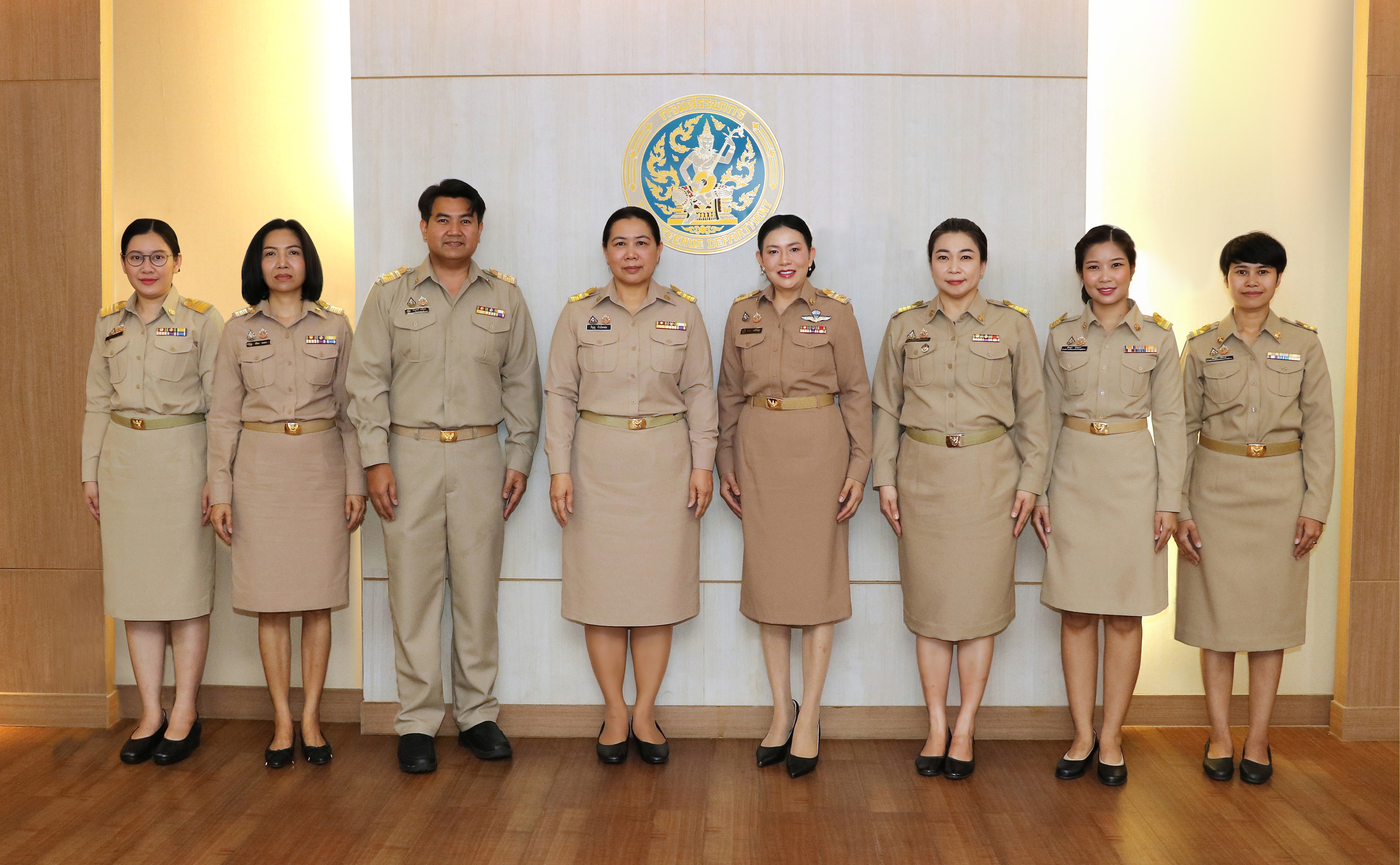 กรมสรรพากรตรวจเยี่ยม สำนักงานสรรพากรพื้นที่กรุงเทพมหานคร 6 สำนักงานสรรพากรพื้นที่สาขาดุสิต