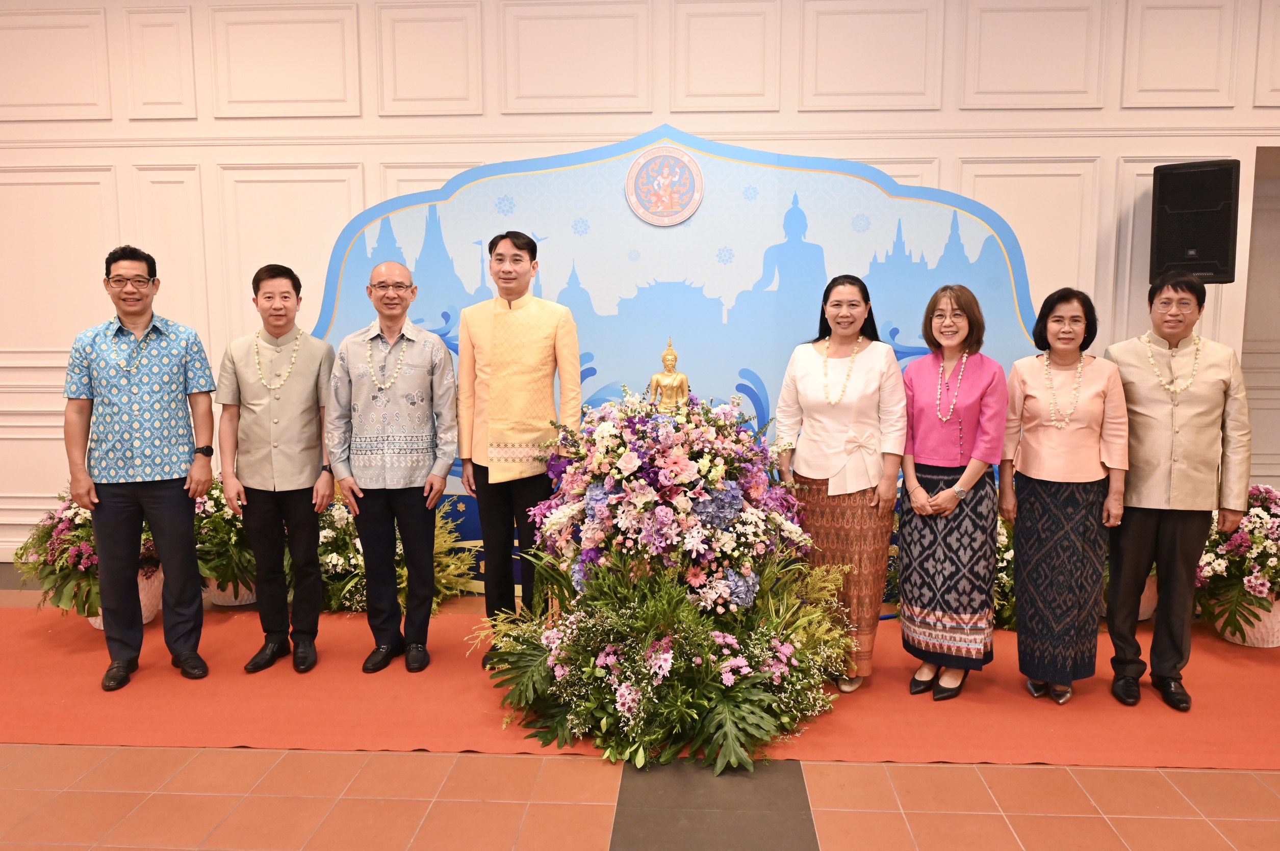กรมสรรพากรทำบุญและสรงน้ำพระพุทธรูปเนื่องในเทศกาลสงกรานต์ ประจำปี 2568