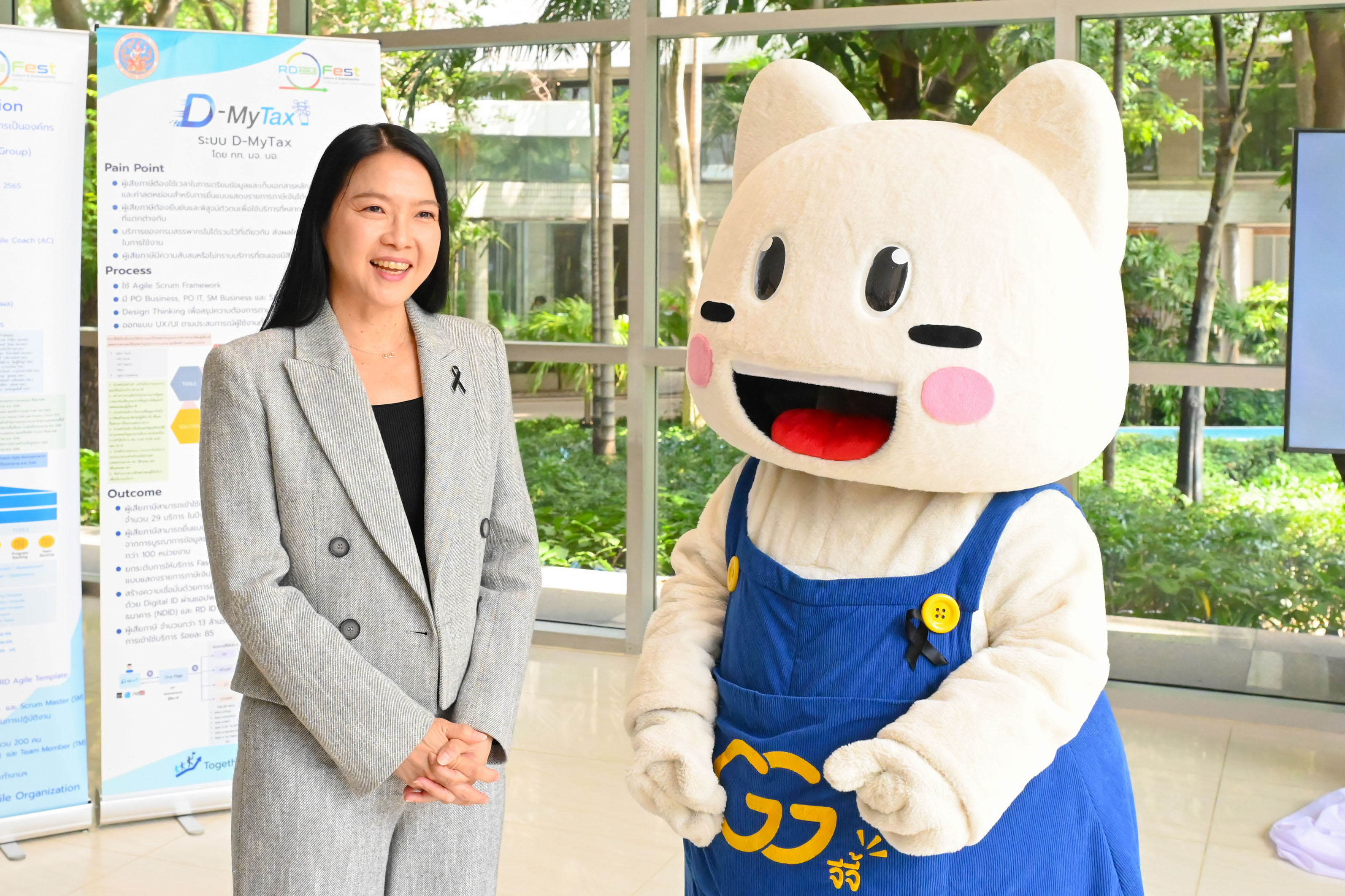 อธิบดีกรมสรรพากรถ่ายทำวีดิทัศน์ประชาสัมพันธ์ผลงานโดดเด่นที่ได้รับรางวัลเลิศรัฐ