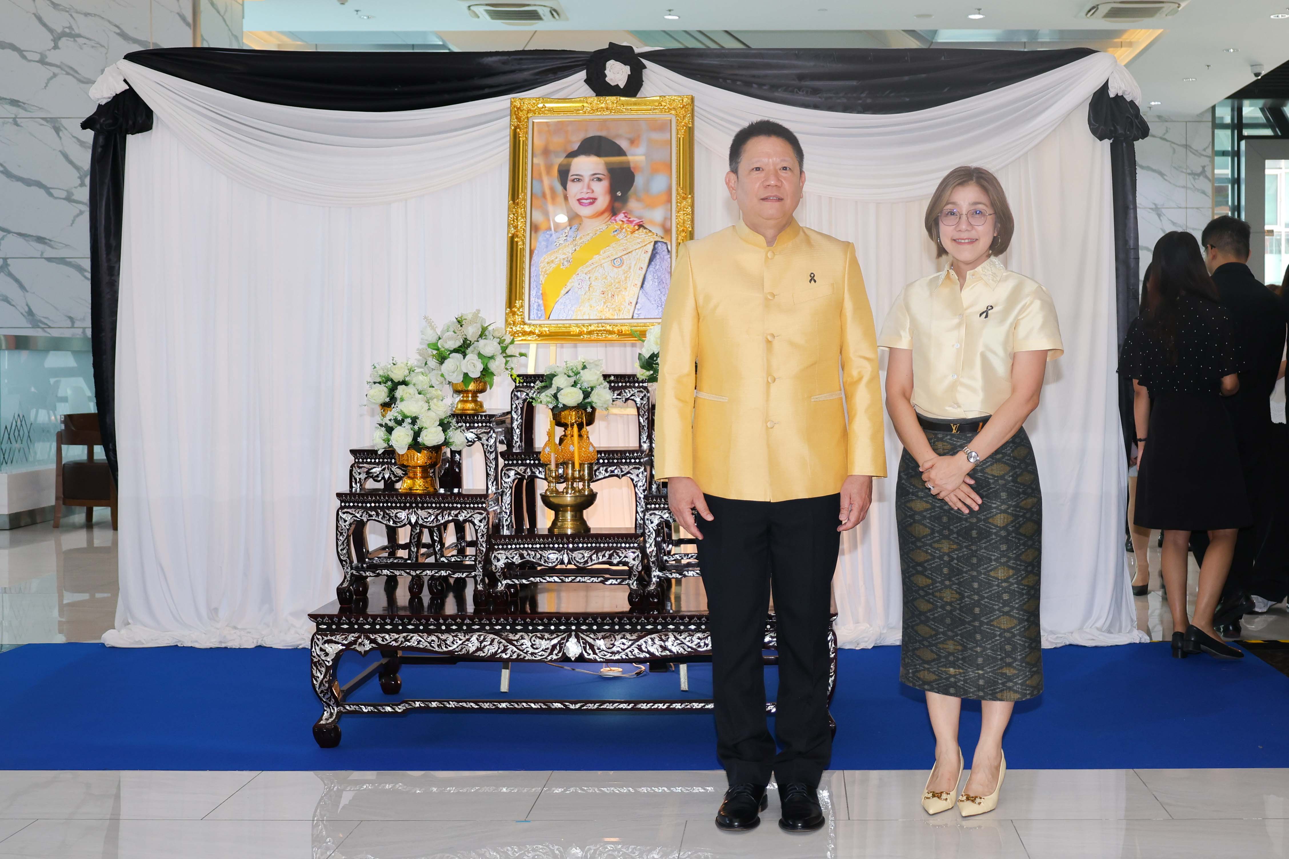 กรมสรรพากรร่วมงานนิทรรศการเทิดพระเกียรติสมเด็จพระนางเจ้าสิริกิติ์ พระบรมราชินีนาถ พระบรมราชชนนีพันปีหลวง
