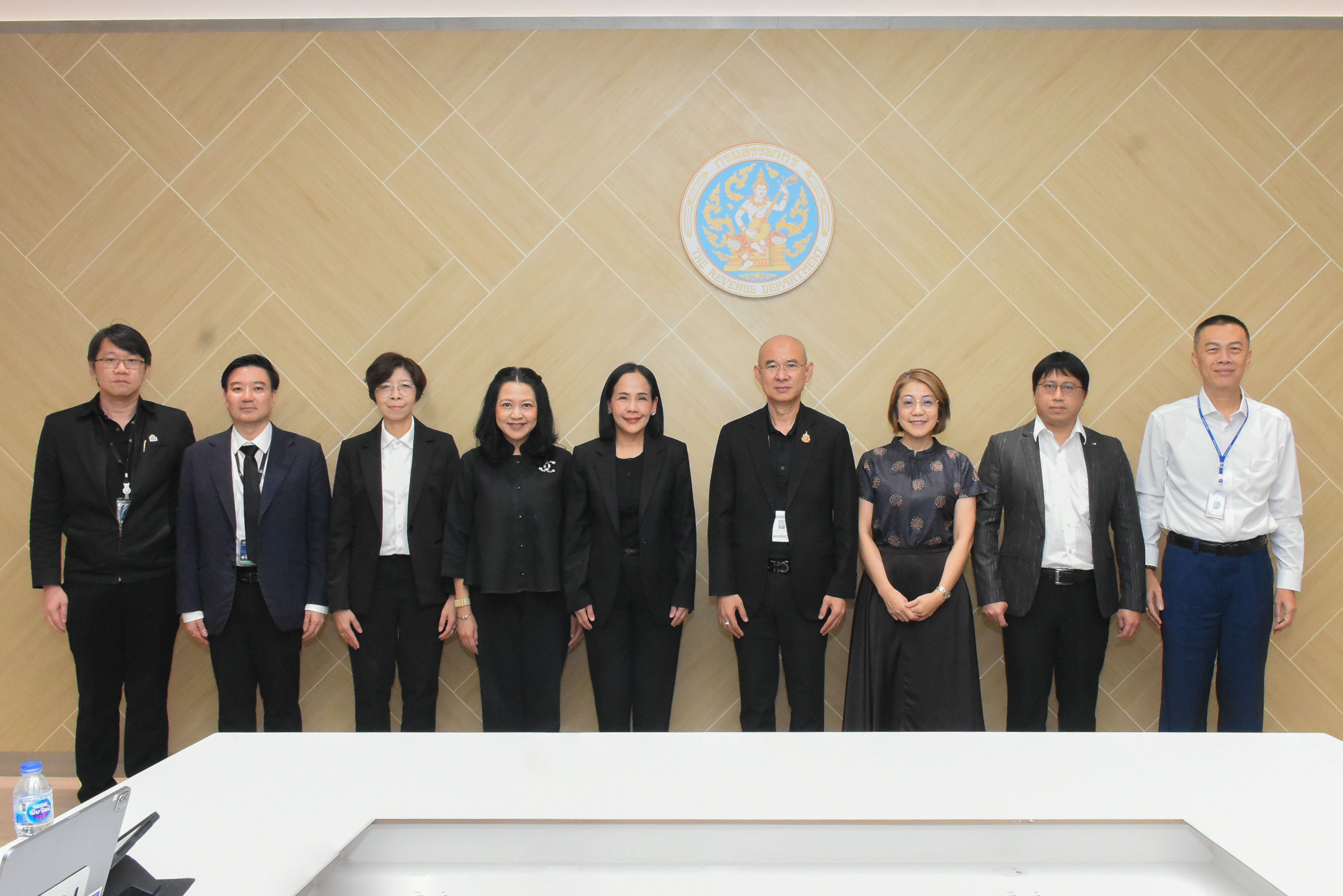 เลขาธิการสำนักงานคณะกรรมการกำกับหลักทรัพย์และตลาดหลักทรัพย์ (ก.ล.ต.) หารือแนวนโยบายภาษีเพื่อการพัฒนาตลาดทุน