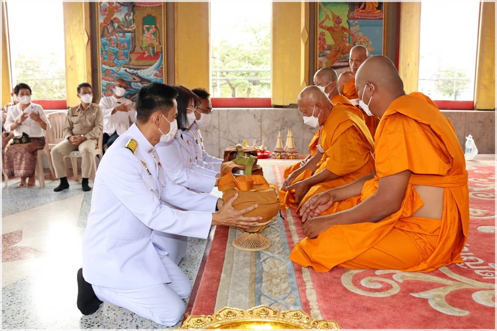 สำนักงานสรรพากรพื้นที่สระบุรี เข้าร่วมพิธีอุปสมบท ๙๙ รูป เพื่อถวายพระพรชัยมงคลแด่สมเด็จพระเจ้าลูกเธอเจ้าฟ้าพัชรกิติยาภา นเรนทิราเทพยวดี กรมหลวงราชสาริณีสิริพัชร มหาวัชรราชธิดา เพื่อถวายพระกุศล ถวายพระพรให้พระองค์ทรงหายจากพระอาการประชวร และทรงมีพระพลานามัย