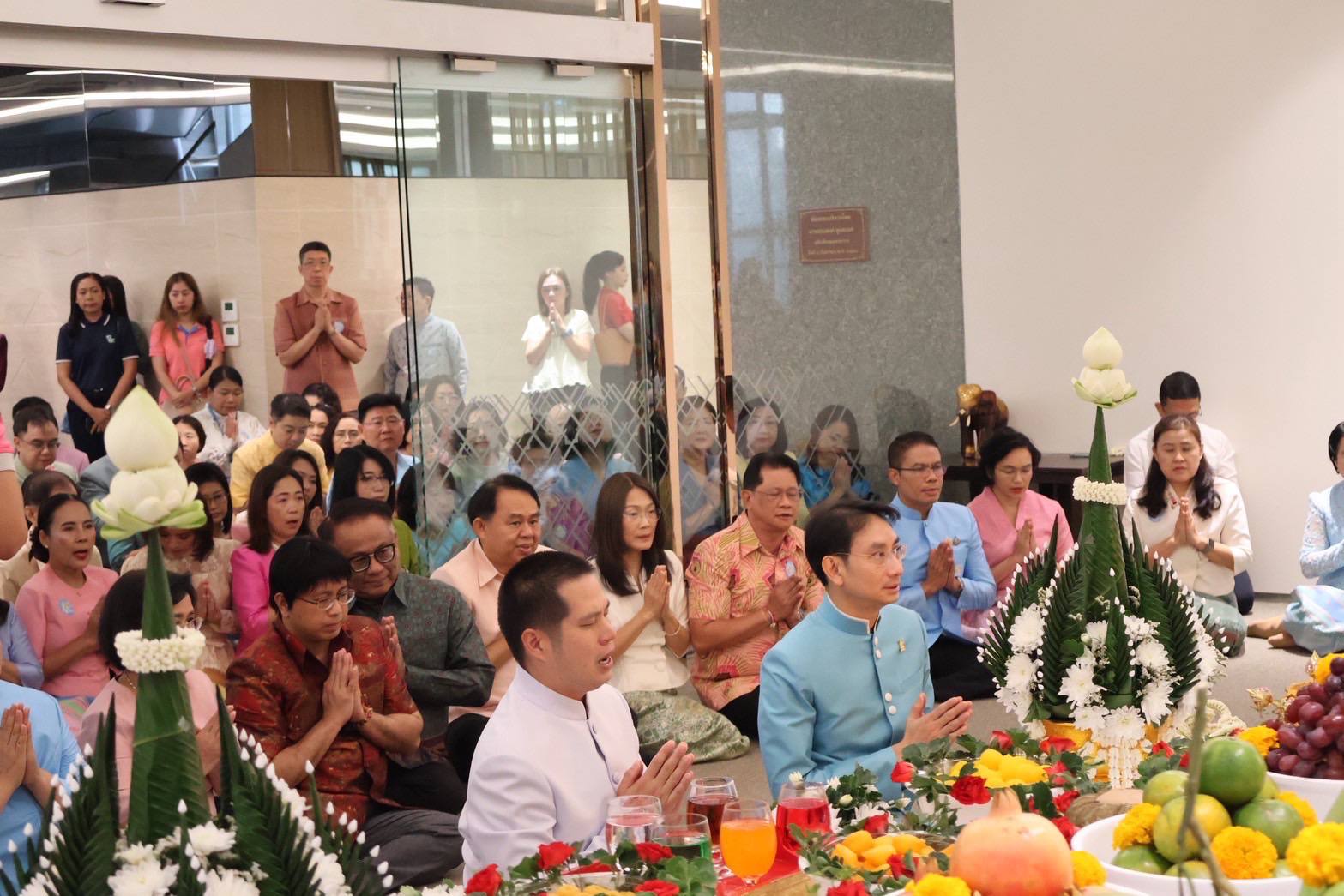 นางสาวลักขณา ต่อพล สรรพากรภาค 9 พร้อมด้วยสรรพากรพื้นที่และข้าราชการในสังกัดสำนักงานสรรพากรภาค 9 เข้าร่วมงานเนื่องในโอกาสวันคล้ายวันสถาปนากรมสรรพากรครบรอบ 110 ปี