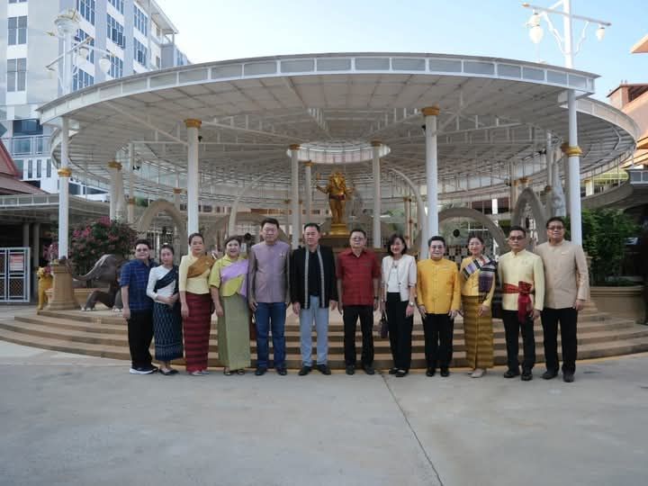 สำนักงานสรรพากรพื้นที่สุรินทร์ นางสาวชนาพร วงษ์พรหม สรรพากรพื้นที่สุรินทร์ ร่วมกิจกรรมมหัศจรรย์งานช้างสุรินทร์ ประจำปี 2567 