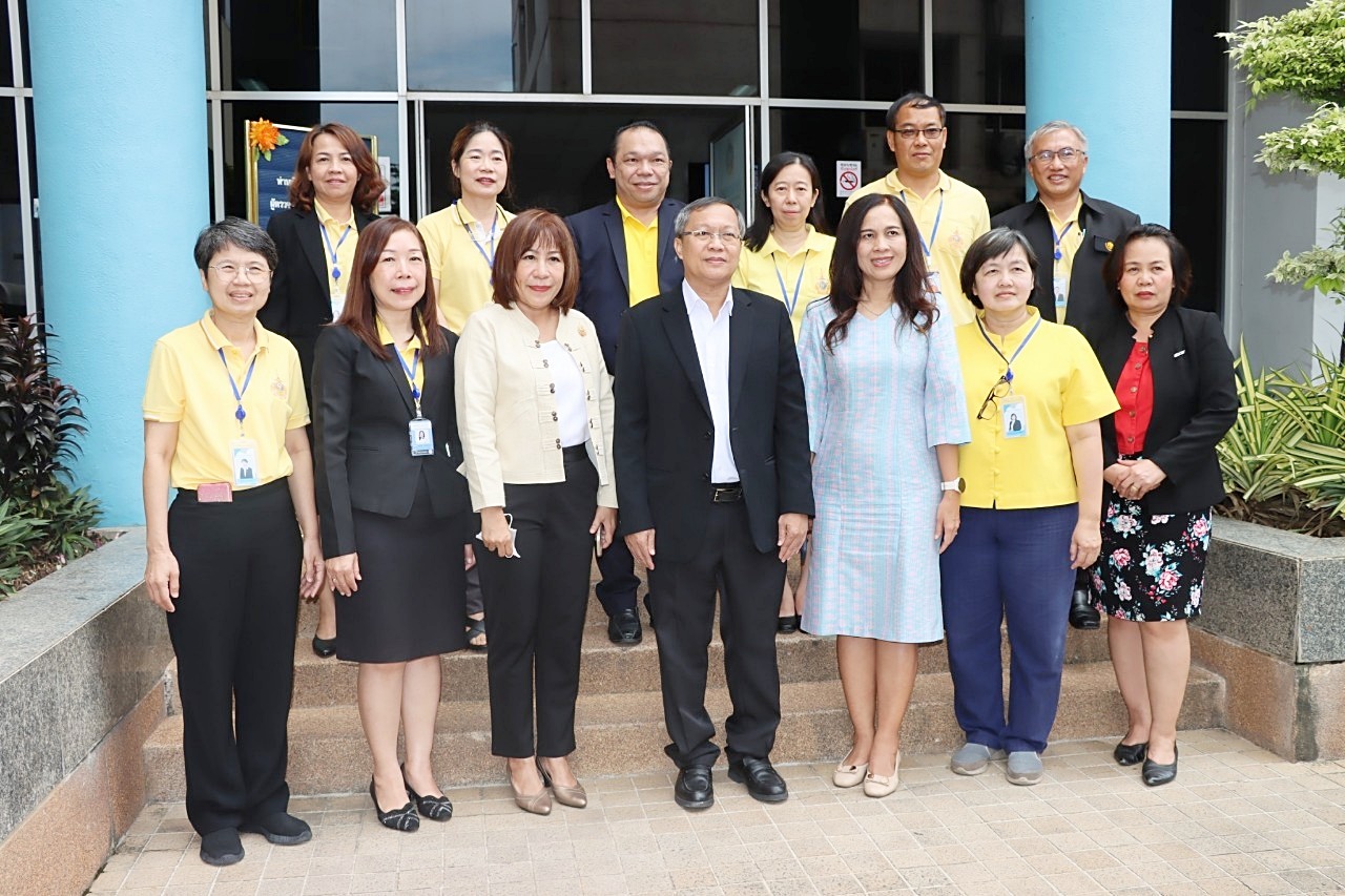 สรรพากรพื้นที่อุดรธานี พร้อมด้วยคณะผู้บริหารและเจ้าหน้าที่ ได้ให้การต้อนรับนายเกียรติณรงค์ วงศ์น้อย ผู้ตรวจราชการกระทรวงการคลัง ในโอกาสตรวจราชการหน่วยงานราชการและรัฐวิสาหกิจในสังกัดกระทรวงการคลัง